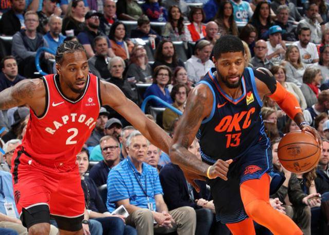 关键时刻拥 关键时刻拥