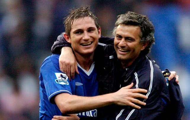 阿诺斯克场 阿诺斯克场