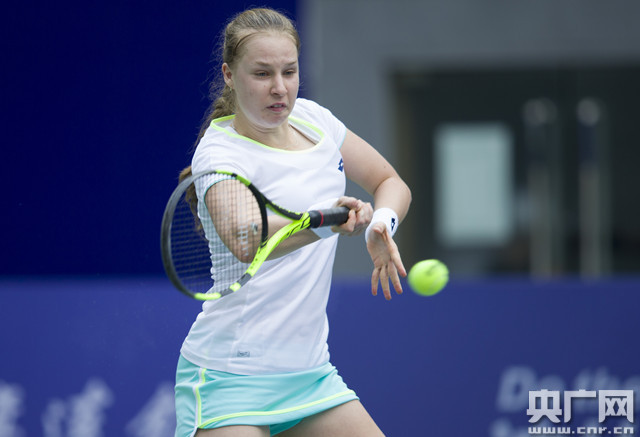 自伊萨克加 自伊萨克加